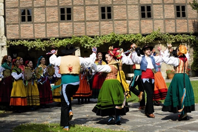 65 Aniversario de la Agrupación Coros y Danzas de Santander