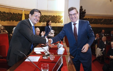 El Director-Gerente de Valdecilla, Julio Pascual, Premio SEN Cefaleas