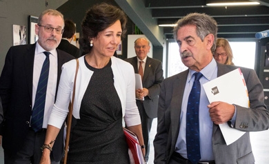 Ana Botín asiste a la reunión del patronato de la Fundación Santander Creativa