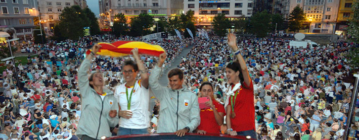Santander salió a la calle para recibir a sus olímpicos al grito de 
