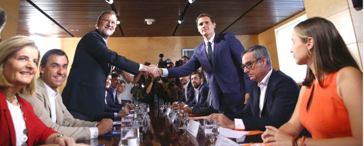 Rajoy ya cuenta con 170 síes y presiona al PSOE para evitar una investidura fallida