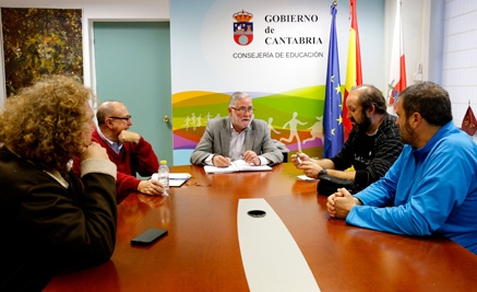 Ruiz informa a FAPA sobre los acuerdos alcanzados en la Conferencia Sectorial de Educación