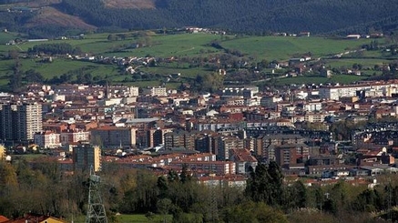 Los propieterios de viviendas en Torelavega han ganado el pasado año 2.562 euros con la revalorización