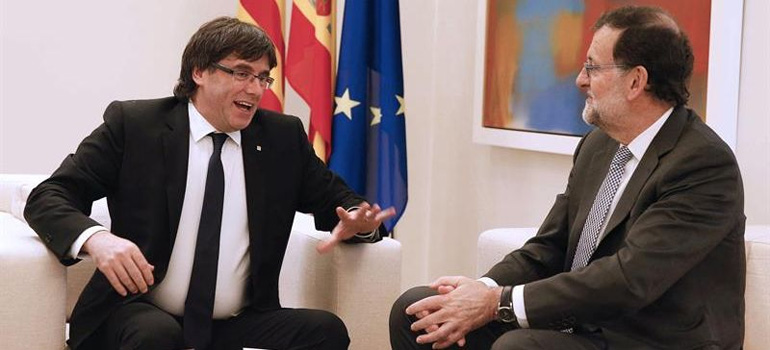 Se aleja la reunión pendiente entre Rajoy y Puigdemont 