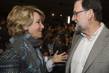 Rajoy aunque mantiene el apoyo a Aguirre espera su dimisión