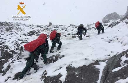 Rescatados los cuerpos de los escaladores muertos en el  Jisu, Picos de Europa 