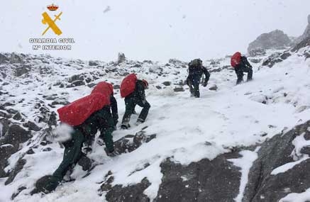 Rescatados los cuerpos de los escaladores muertos en el Jisu, Picos de Europa