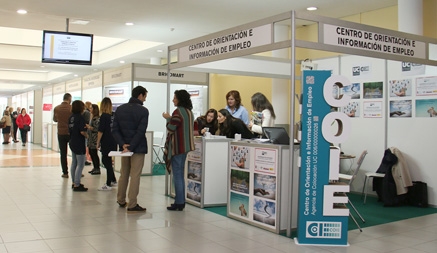 La I Feria de Empleo abrió sus puertas con el objetivo de consolidar a la Universidad como Agencia de Colocación