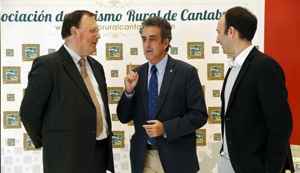 Martín resalta la promoción turística de Cantabria de Miguel Ángel Revilla