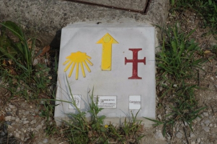 Arenas de Iguña señaliza El Camino Medieval Lebaniego a su paso por el municipio.