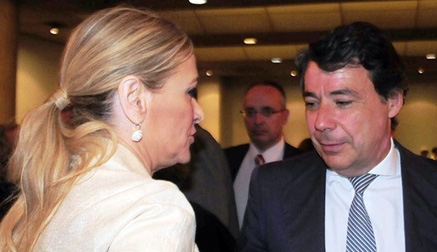 La 'trastienda' del caso Cifuentes: amenazas en un hotel, infidelidad, vudú y razones para aferrarse al escaño