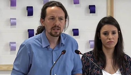 Con el chalet o contra Pablo: la consulta abrasa a los disidentes en Podemos