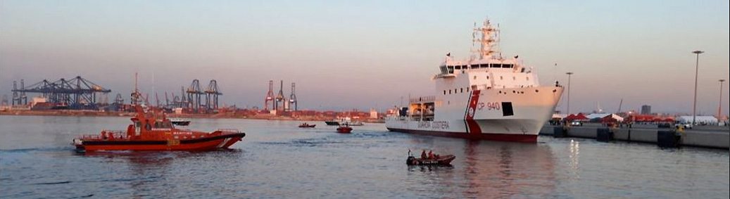 Llegan al puerto de Valencia los 630 inmigrantes del &quot;Aquarius&quot; y un récord de pateras marroquíes a la costa andaluza desde el viernes