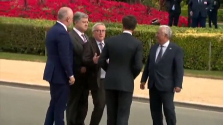 Juncker, en la OTAN: ¿con ciática o borracho?