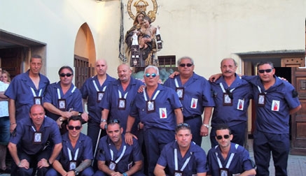 Nace la “Hermandad de Costaleros de la Virgen del Carmen del Barrio Pesquero”