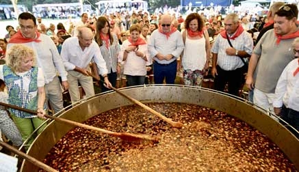 Éxito de la 'Fiesta del Cocido' de Ucieda, una de las citas más populares de la región