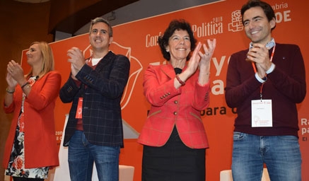 &quot;El PSOE está recuperando la dignidad dañada por los 7 años de gobierno del PP&quot;, manifiesta Celaá 