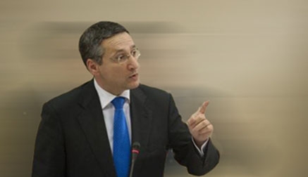 El exdiputado del PP, Carlos Bedia, anuncia su llegada a Vox