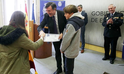 Mañanes defiende una formación segura y responsable sobre las nuevas tecnologías