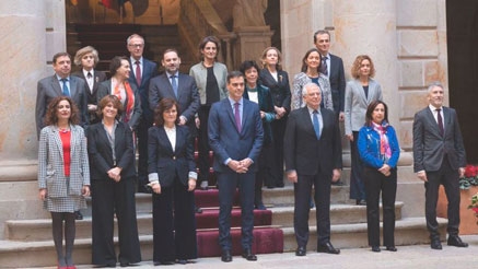Estos son los mensajes de despedida de los ministross de Sánchez, 11 mujeres y 6 hombres