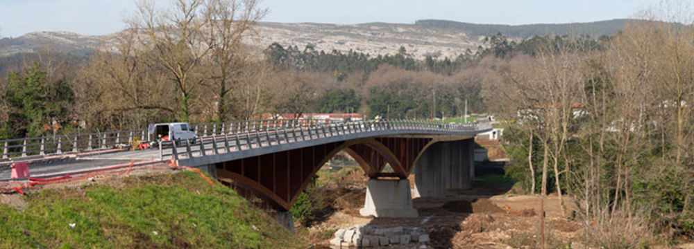 El nuevo puente de Golbardo acorta los tiempos entre los municipios de Reocín y Alfoz de Lloredo