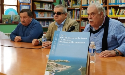 Manuel Crespo presentó en Polanco su libro sobre la Ría de San Martín y la importancia de Requejada