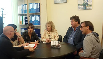 Díaz Tezanos y Gastón Gómez visitan el C.A.E.M Valle de Cayón