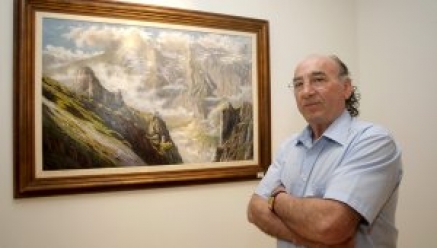 Exposición de lienzos de picos de Europa de Joaquín Besoy en Potes