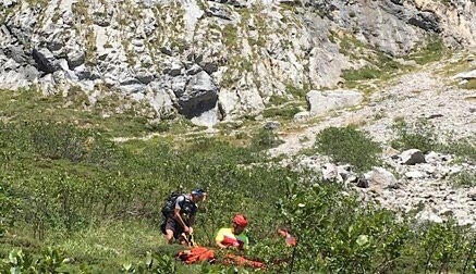 Rescatada una senderista con fractura abierta de tibia y peroné en los Picos de Europa