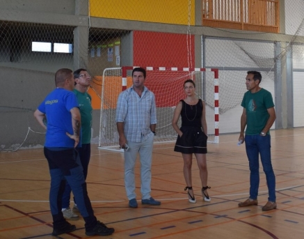 Piélagos adjudica a Talleres Mayba la obra de renovación de la cubierta del Polideportivo de Liencres
