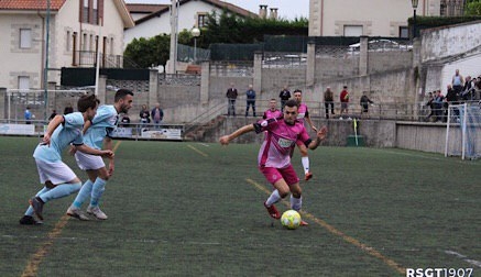 Empate con poco fútbol y sin goles entre Barquereño y Gimnástica