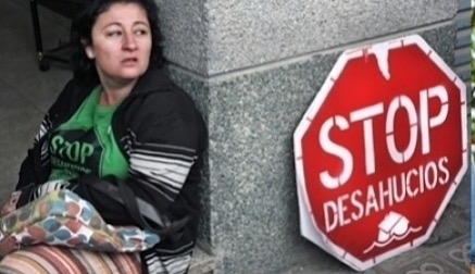 Denuncian un nuevo desahucio por parte de Liberbank en la calle Enrique Gran de Santander