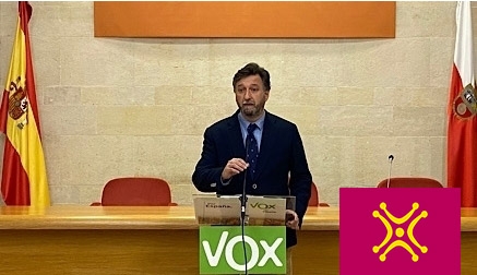 Vox exige que se retire el lábaro de los edificios públicos de Cantabria