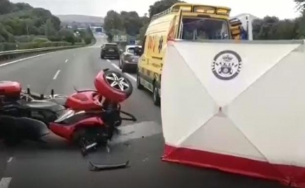 Fallece el motorista que sufrió un grave accidente en la A-8 a la altura de Laredo