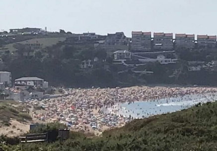 La afluencia a las playas de Cantabria es ligeramente superior a los niveles de 2019