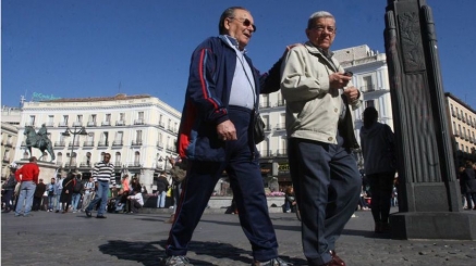 Jubilarse a los 63 años podría penalizarse con 430 euros al mes para las rentas más altas