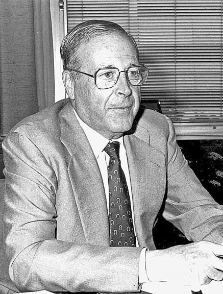 Fallece el empresario asturiano Francisco J. Sitges, que tuvo el mando en los años 80 de la empresa AZSA de Reocín