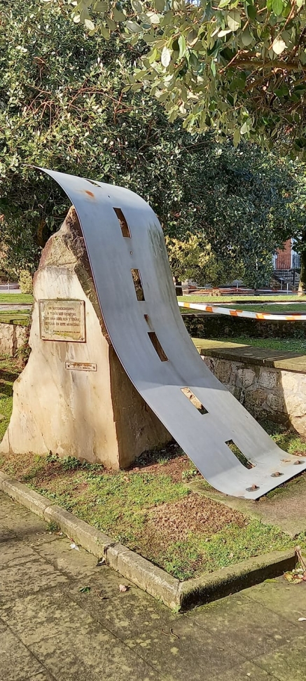 Monumento a los ciclistas en Polanco