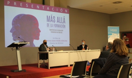 &quot;Más allá de la formación&quot;, libro de Javier Muñiz Bárcena, fundador y director de Decroly