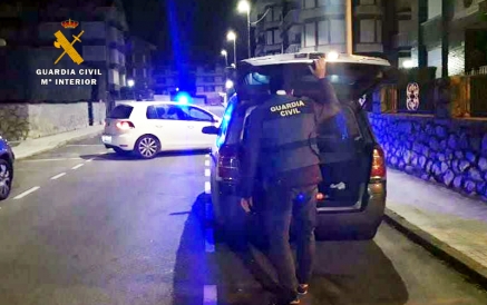 La Guardia Civil detiene a una célula dedicada al robo en viviendas de Cantabria