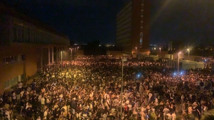 Los botellones universitarios de la vergüenza en plena pandemia: 25.000 personas en Madrid y 8.000 personas en Barcelona