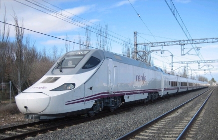Desastre de los trenes Alvia Santander-Madrid con varias averías desde que se inició el año