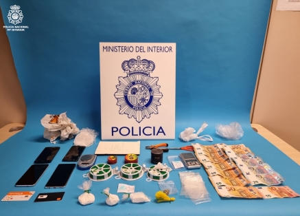 La Policía Nacional detiene a una persona responsable de la venta y distribución  de droga en Santander