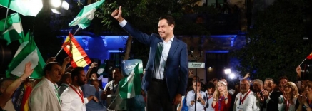 Moreno escribe para el PP una victoria histórica en Andalucía al arrinconar a  Vox y vencer al PSOE