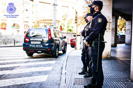 Detenido en Santander un joven de 30 años por el robo con fuerza en once comercios