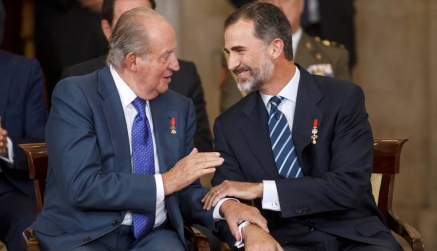 El rey y el emérito coinciden este domingo en Buckingham Palace