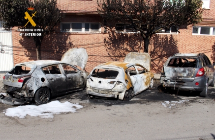 Cinco nuevas detenciones por quema de vehículos y actos vandálicos en Cantabria