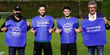 El Racing respalda la ‘Gran Recogida’ organizada por el Banco de Alimentos de Cantabria