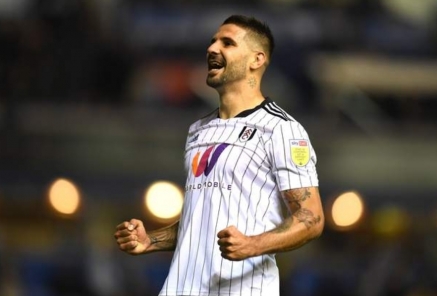 Aleksandar Mitrović es el máximo goleador del Championship 2021/2022