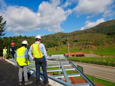 La obra del mirador de los elefantes en Cabárceno finalizará la semana que viene